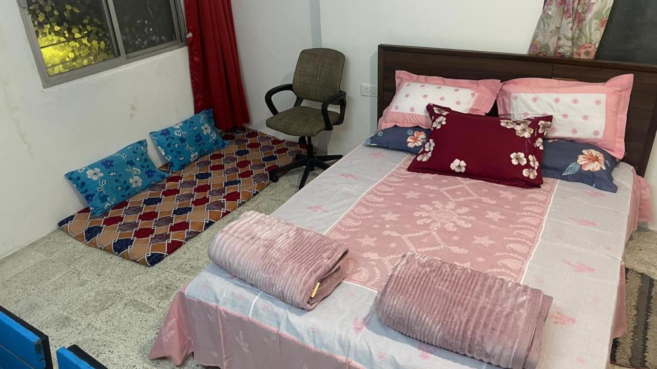 Serene Living Pune Bagian luar foto