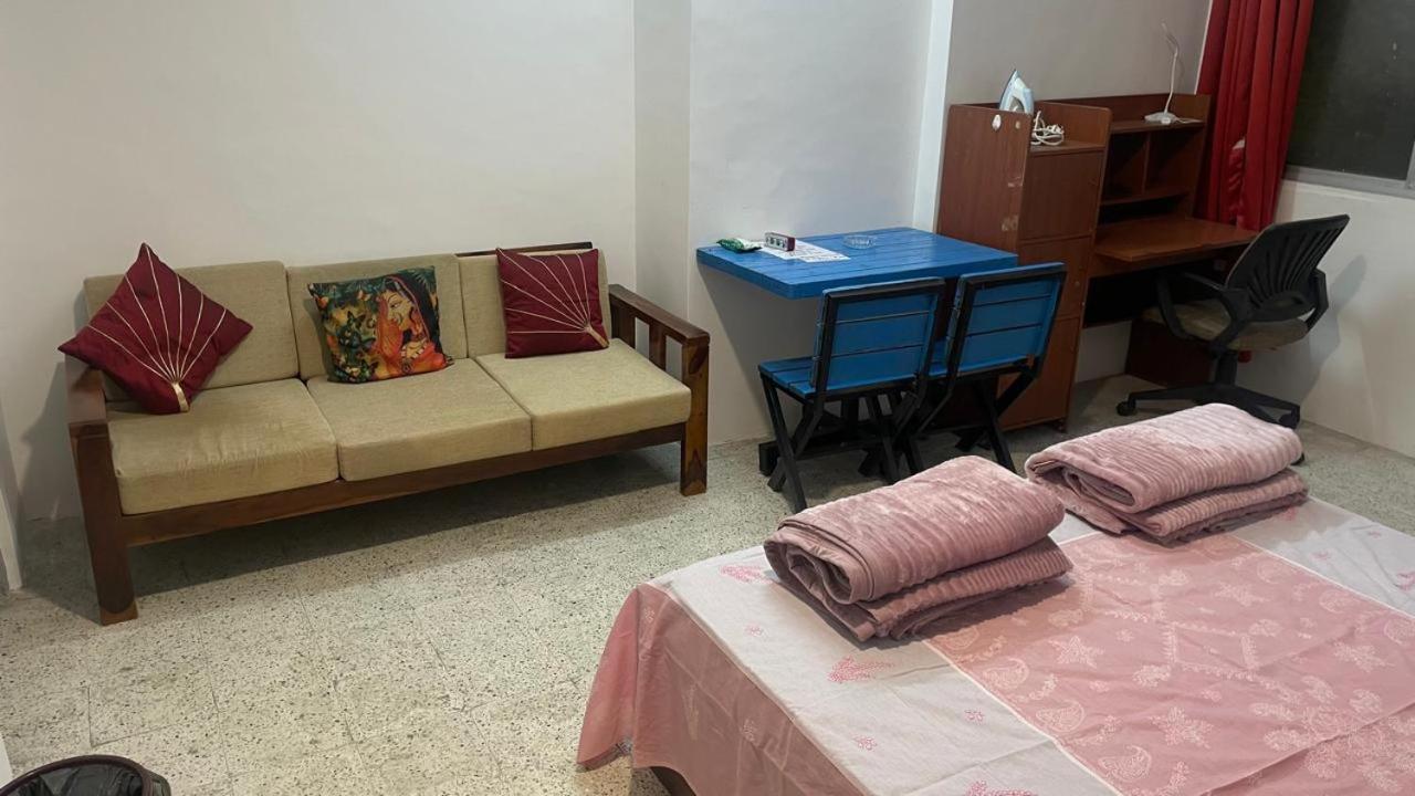 Serene Living Pune Bagian luar foto